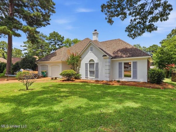 104 Ridgecrest Drive, Ridgeland, MS 39157