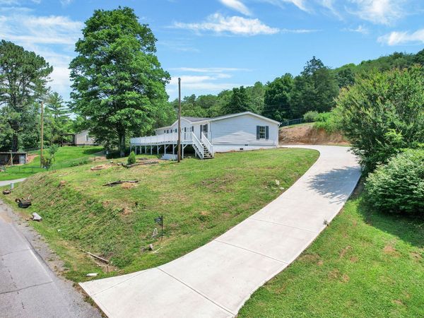 1196 White Oak Road NW, Cleveland, TN 37312