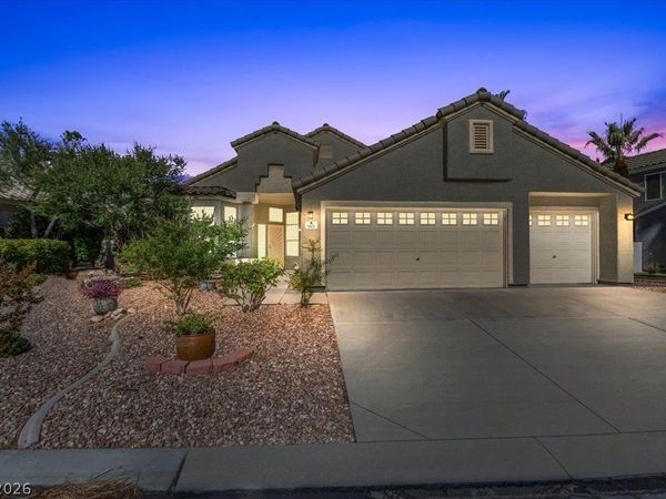 1413 Sun Copper Drive , Las Vegas, NV 89117