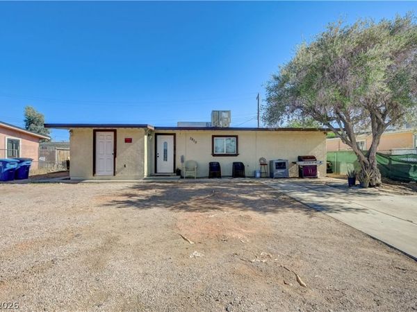 2829 Emmons Avenue , North Las Vegas, NV 89030