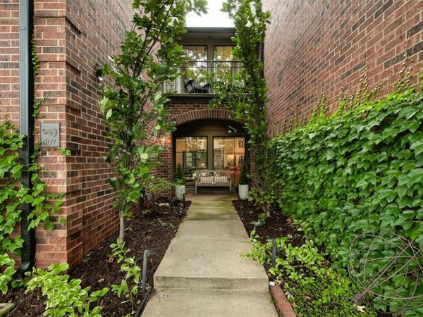 6208 Waterford Boulevard, Unit 107, Oklahoma City, OK 73118
