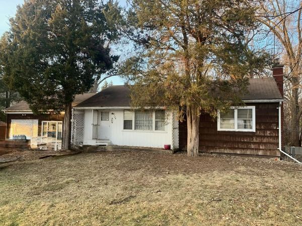 124 E 59th Street, Westmont, IL 60559