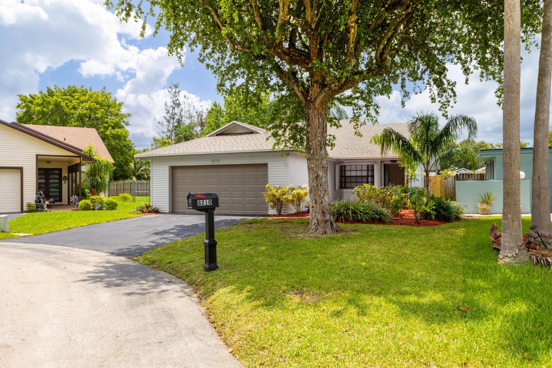 8210 SW 41st Street, Davie, FL 33328 Photo