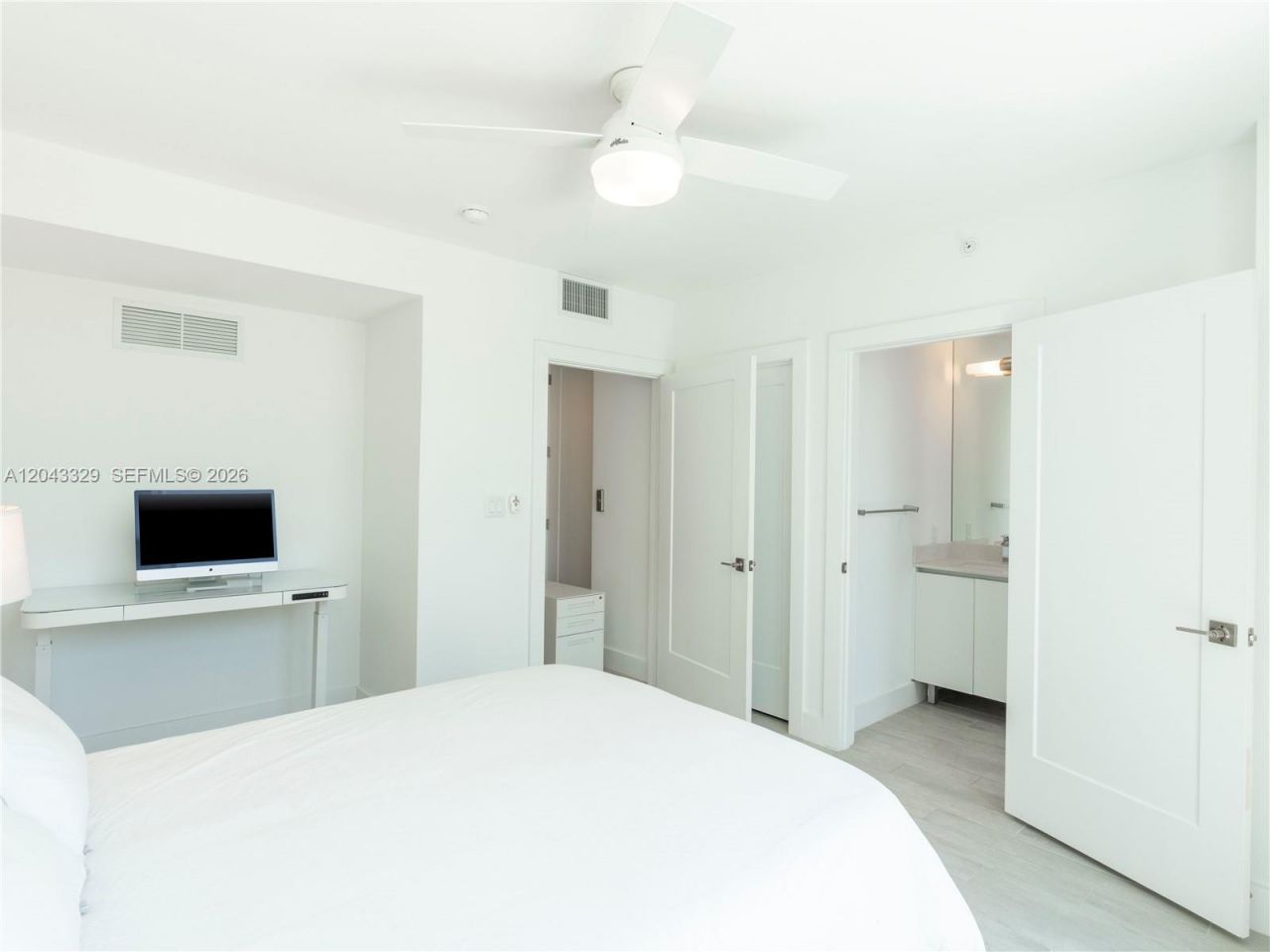 51 N Shore Dr , Unit 51, Miami Beach, FL 33141 Photo