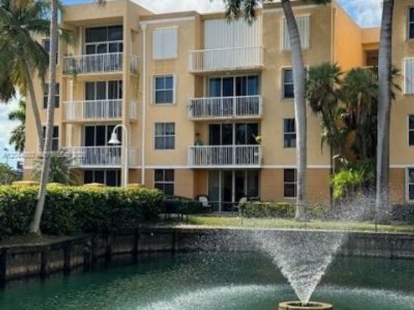 1450 SE 3rd Ave , Unit 302, Dania Beach, FL 33004
