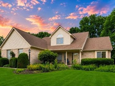 2366 Elkridge Circle, Highland Twp, MI 48356