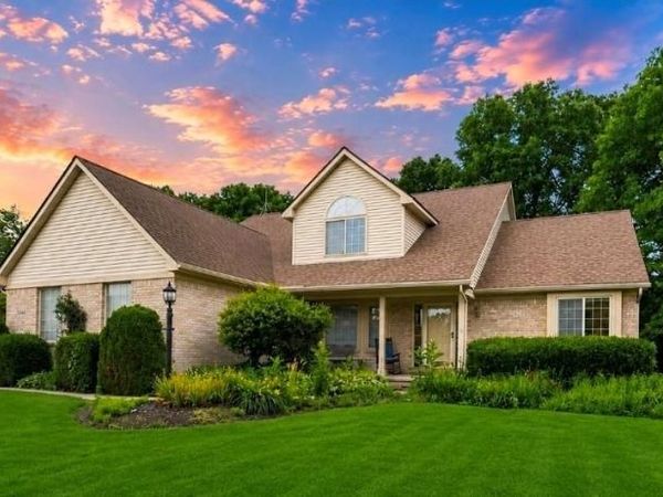 2366 Elkridge Circle, Highland Twp, MI 48356