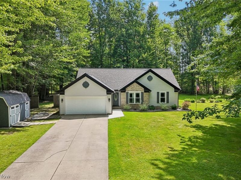 3213 Bates Road, Madison, OH 44057 Photo 2