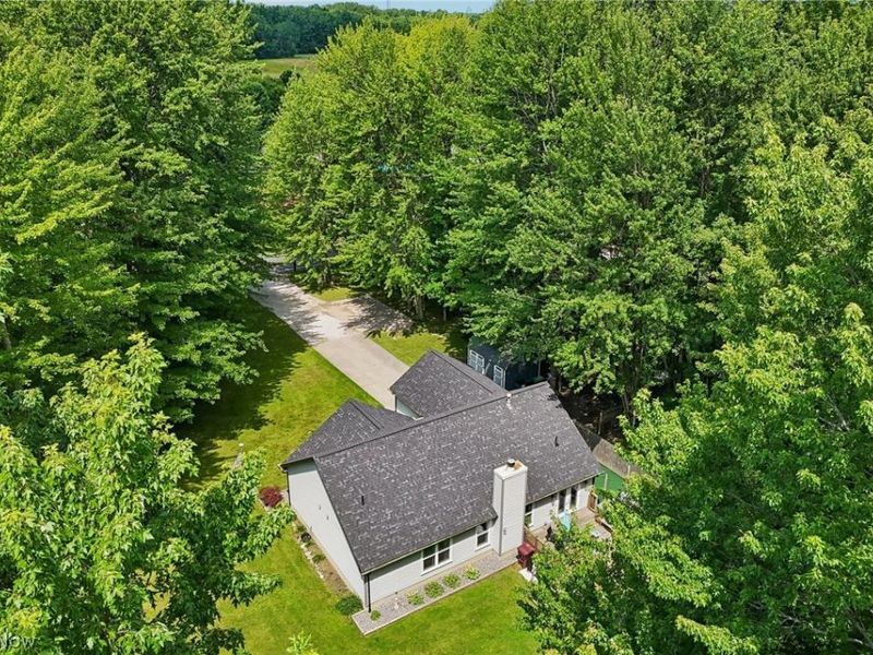 3213 Bates Road, Madison, OH 44057 Photo 4