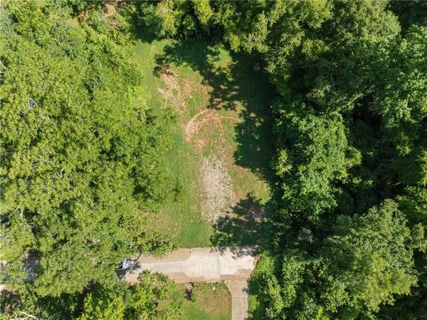 151 Peachtree Street , Griffin, GA 30223