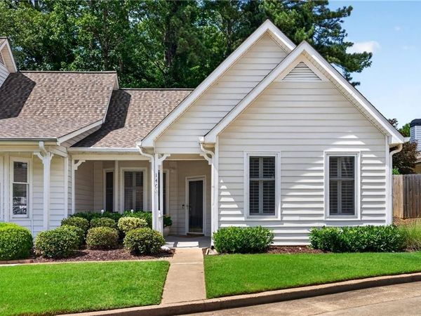 140 Victoria Way, Roswell, GA 30075