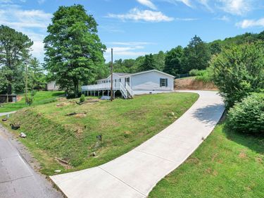 1196 White Oak Road NW, Cleveland, TN 37312