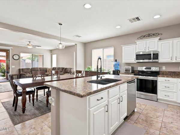 16974 W RIO VISTA Lane, Goodyear, AZ 85338