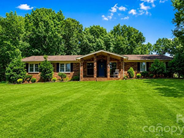 5374 N NC 150 Highway, Lincolnton, NC 28092