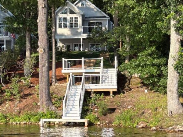 26 Laurelwood Dr, Webster, MA 01570