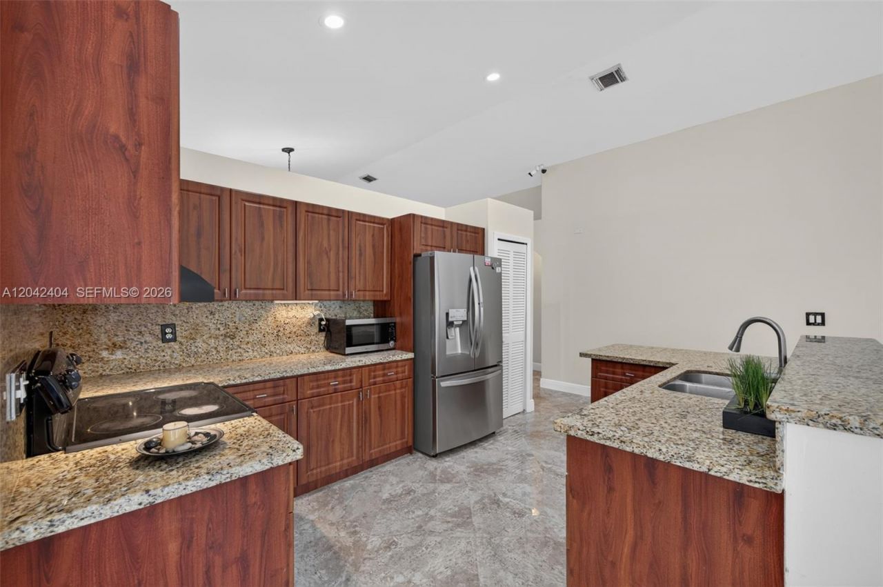 4950 SW 152nd Ave, Miramar, FL 33027 Photo
