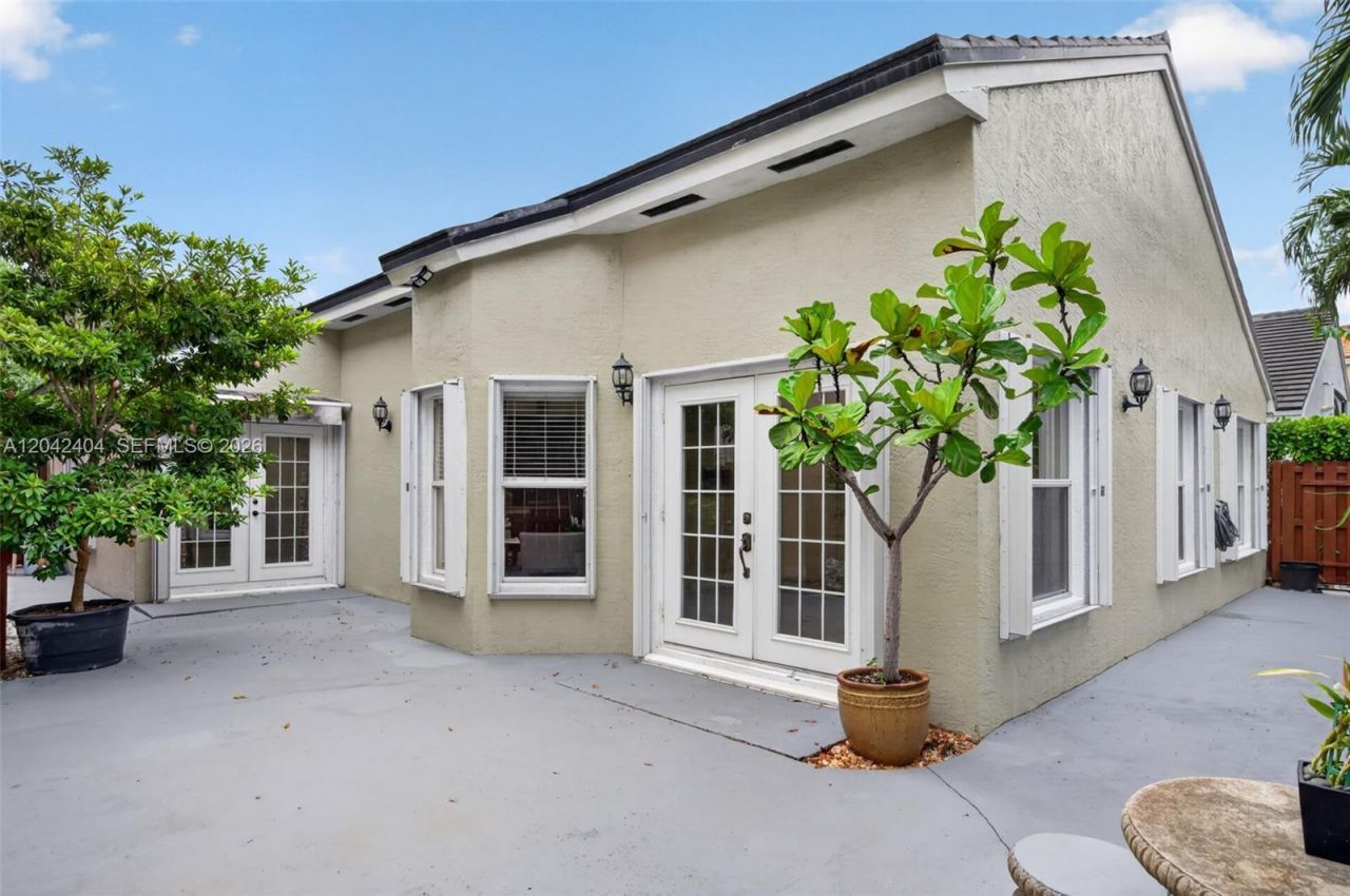 4950 SW 152nd Ave, Miramar, FL 33027 Photo