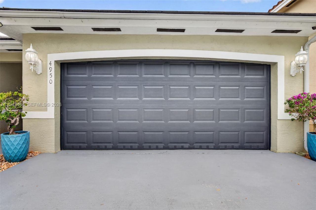4950 SW 152nd Ave, Miramar, FL 33027 Photo
