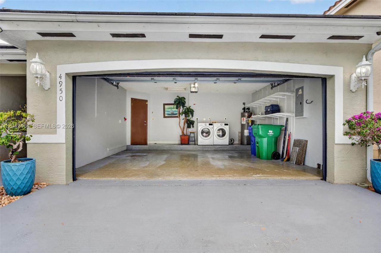 4950 SW 152nd Ave, Miramar, FL 33027 Photo