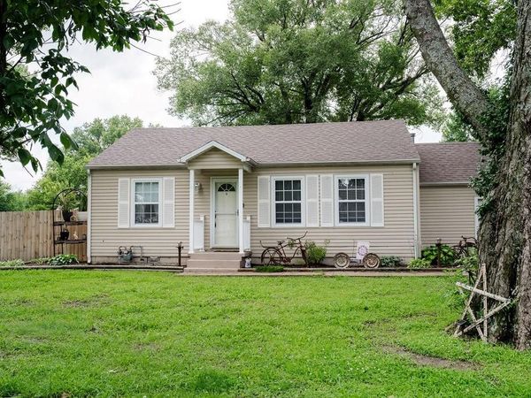 1207 S 32nd Street, Parsons, KS 67357