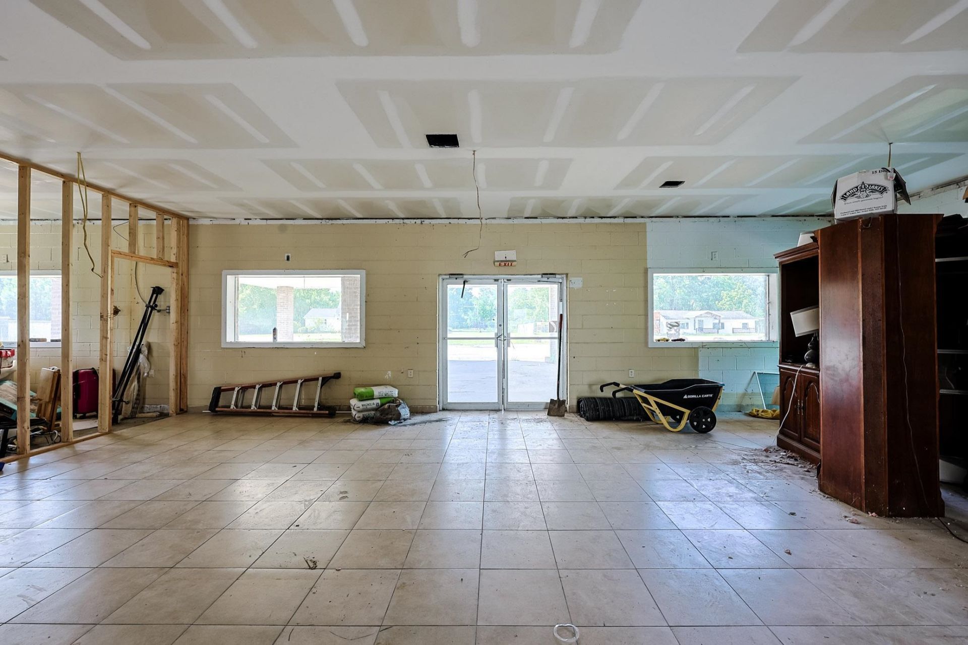 12132 Highway 905  Photo 6