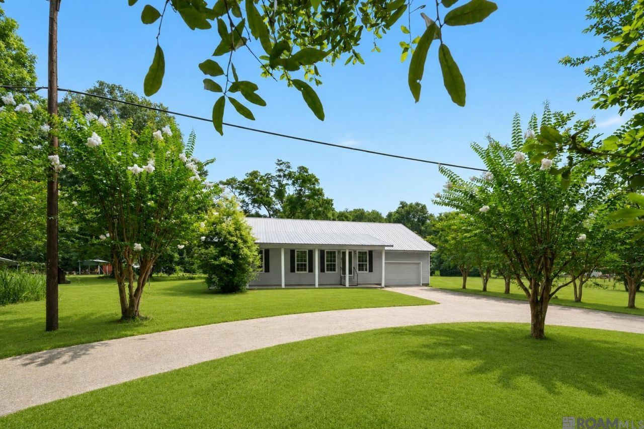 31498 N Doyle Rd, Holden, LA 70744 Main Photo