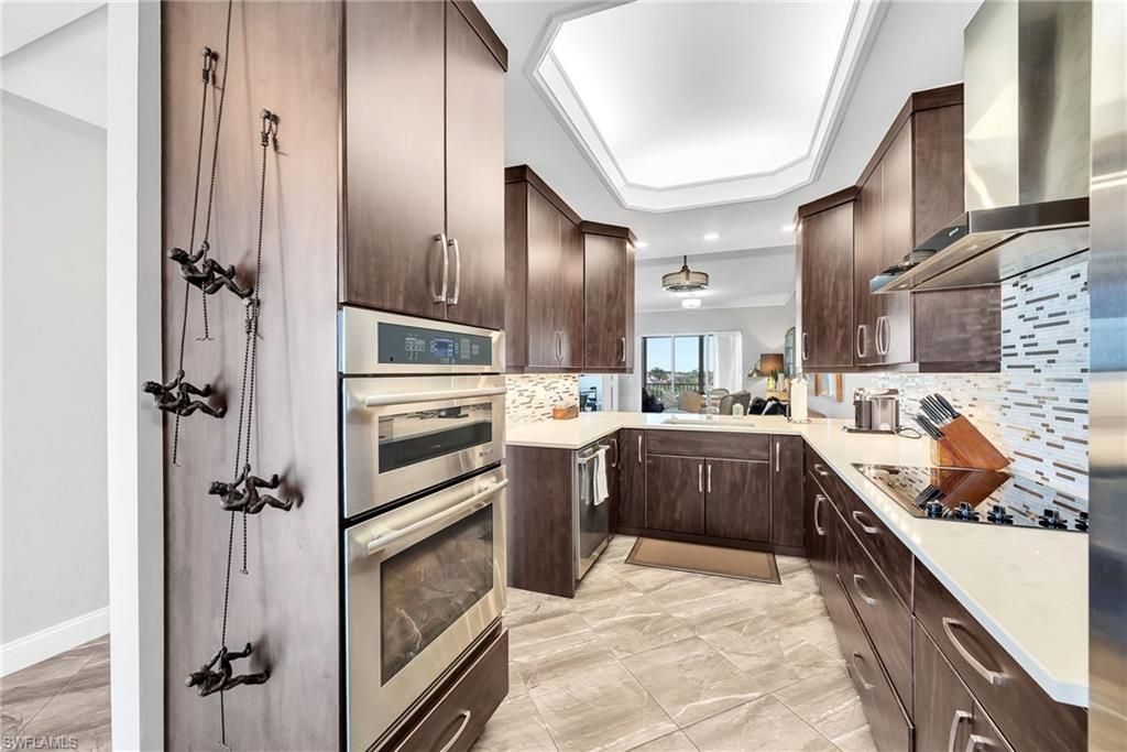 9380 Gulf Shore Dr , Unit 402, Naples, FL 34108 Photo