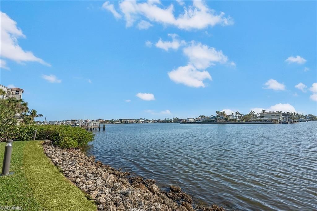 9380 Gulf Shore Dr , Unit 402, Naples, FL 34108 Photo