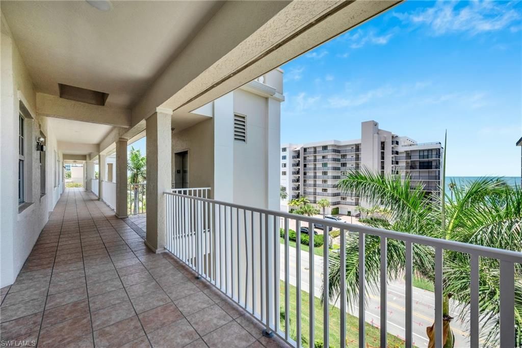 9380 Gulf Shore Dr , Unit 402, Naples, FL 34108 Photo