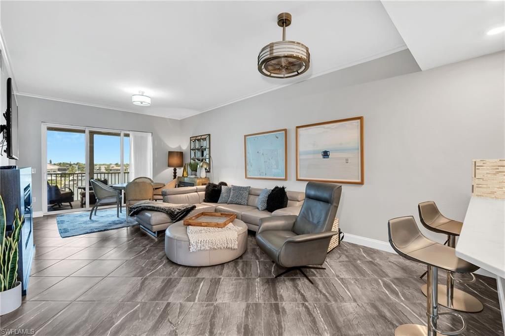 9380 Gulf Shore Dr , Unit 402, Naples, FL 34108 Photo