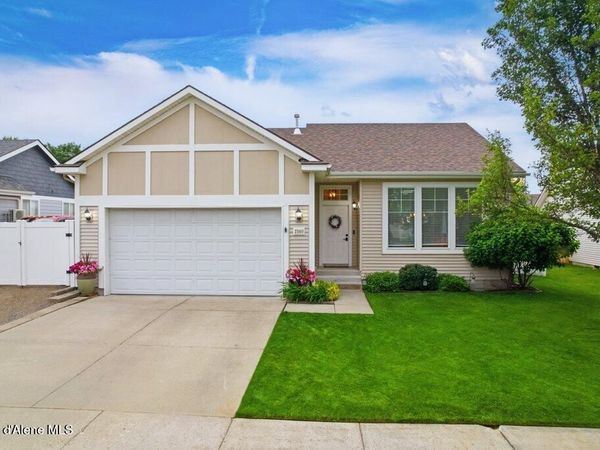 2560 W Elmwood DR , Coeur d'Alene, ID 83815