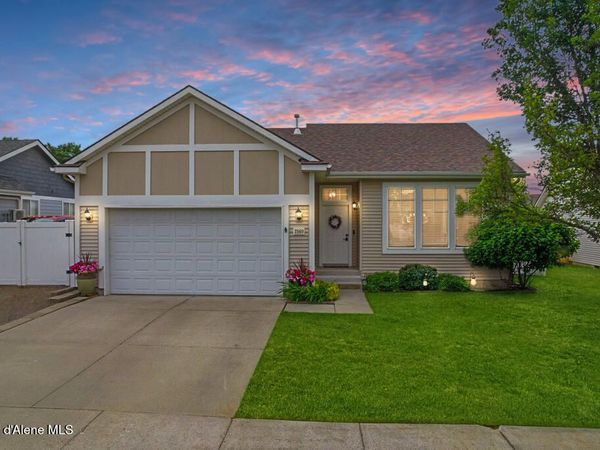 2560 W Elmwood DR, Coeur d'Alene, ID 83815