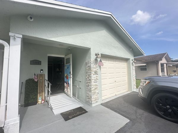 7008 NW 99th Avenue, Tamarac, FL 33321