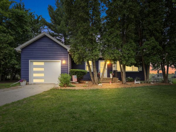 2598 Tilden Ave, Delavan, WI 53115