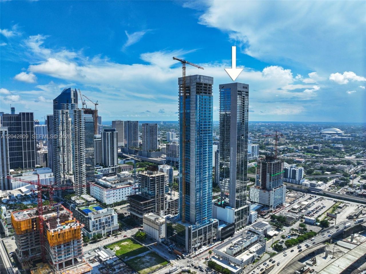 20 NE 11 , Unit 2410, Miami, FL 33132 Photo