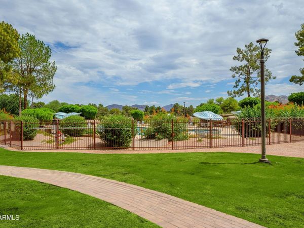 12212 N PARADISE VILLAGE Parkway S, Unit 137, Phoenix, AZ 85032