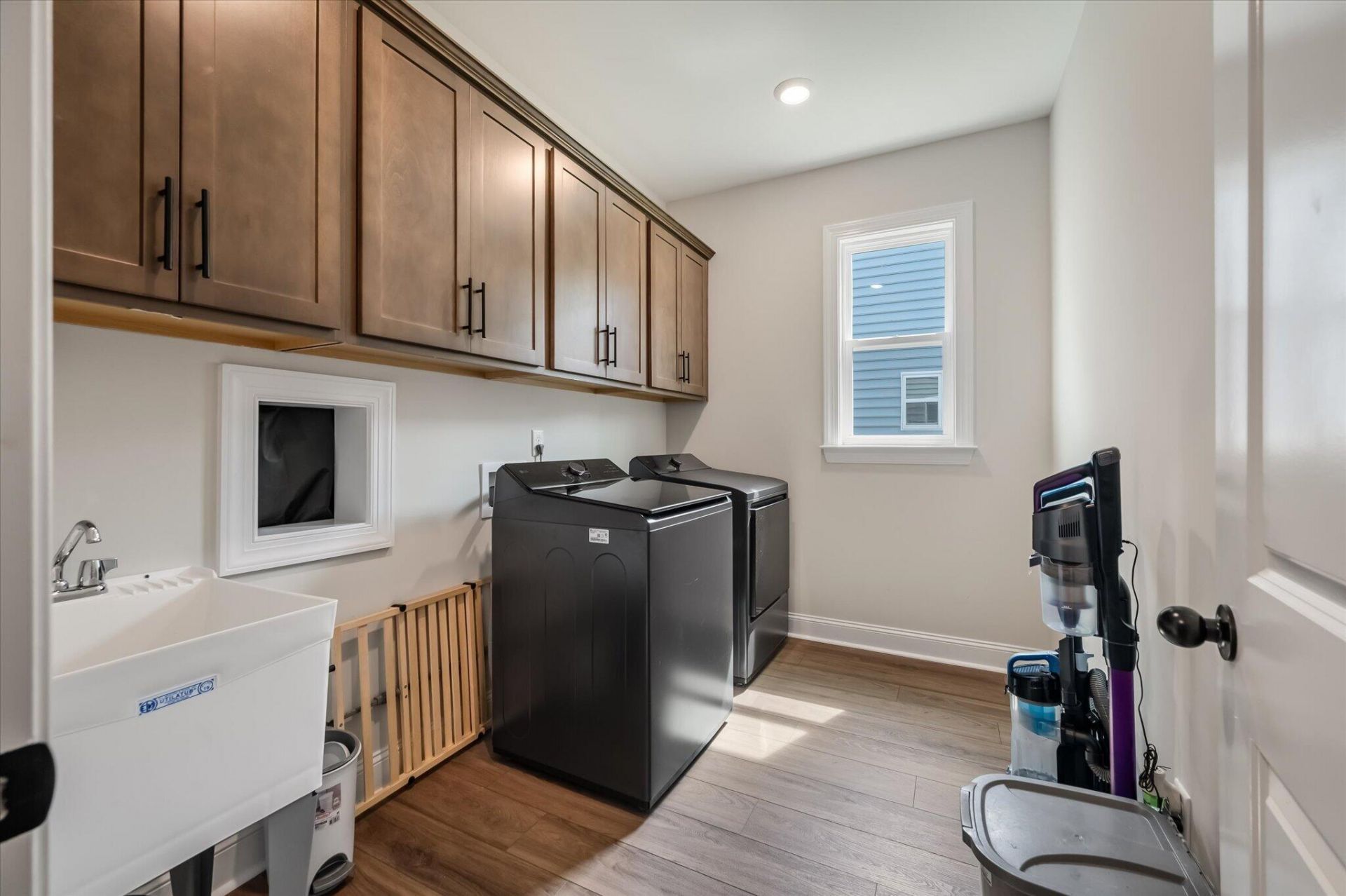205 Huguenot Trail Photo 36