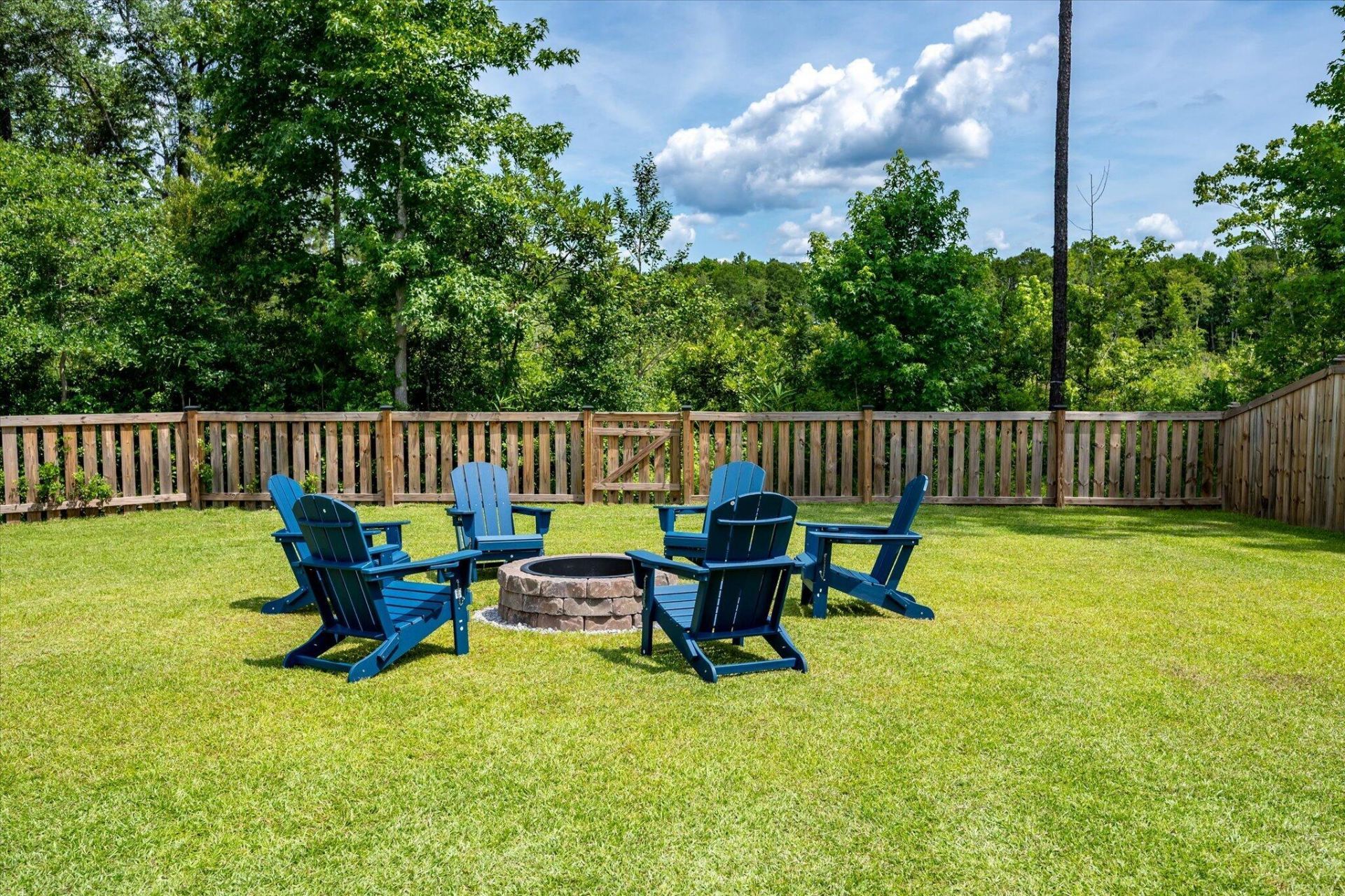 205 Huguenot Trail Photo 48