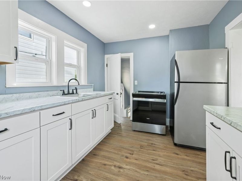 3014 Oak Park Avenue, Cleveland, OH 44109 Photo 9
