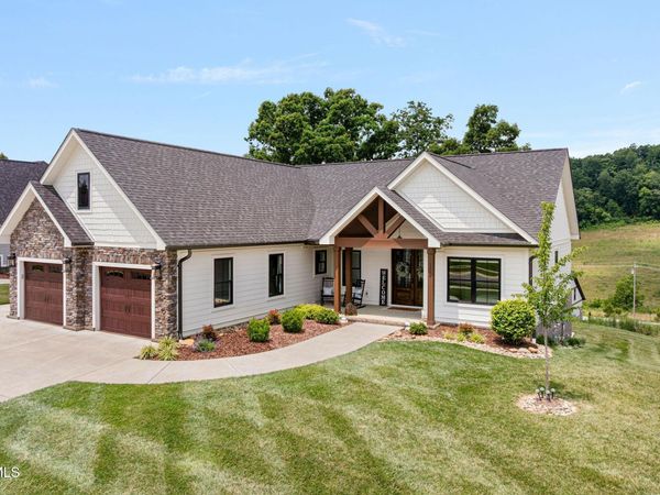 1118 Brumit Field, Johnson City, TN 37615