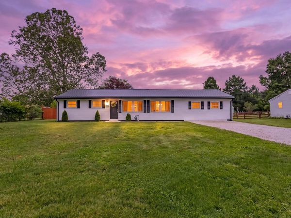 916 Fieldson Drive , Heath, OH 43056