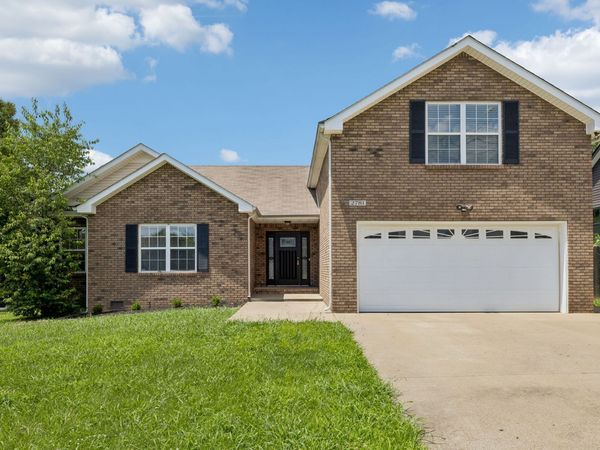 2781 Cascade Dr , Clarksville, TN 37042