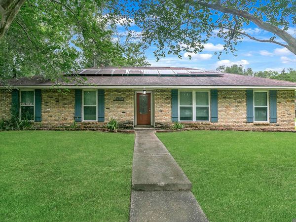 13985 Tech Dr, Baton Rouge, LA 70818