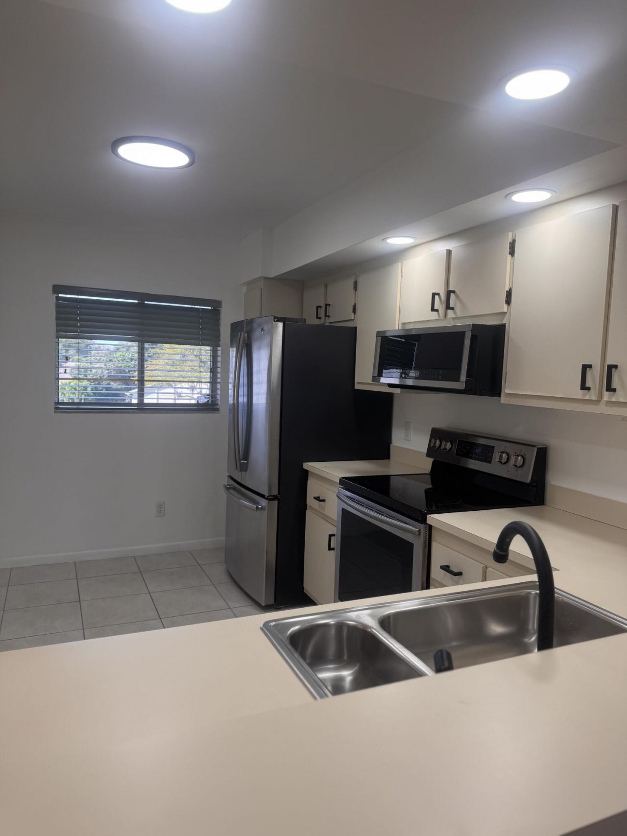 3178 Via Poinciana, Unit 303, Lake Worth, FL 33467 Photo