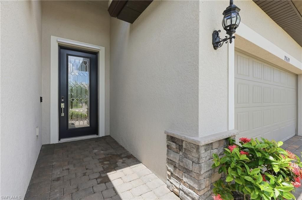 19639 Beechcrest Pl, Estero, FL 33928 Photo