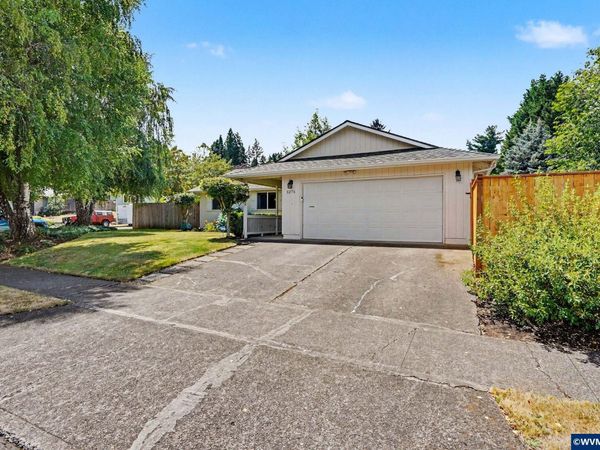 5275 Faircrest Ct SE, Salem, OR 97306