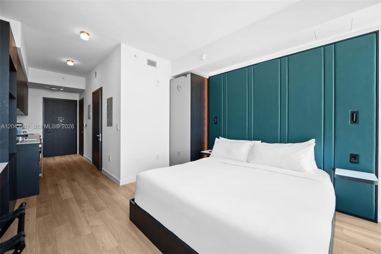 20 NE 11th Street , Unit 4003B, Miami, FL 33132 Photo