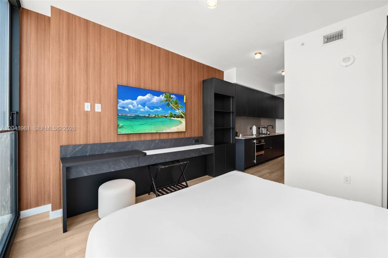 20 NE 11th Street , Unit 4003B, Miami, FL 33132 Photo