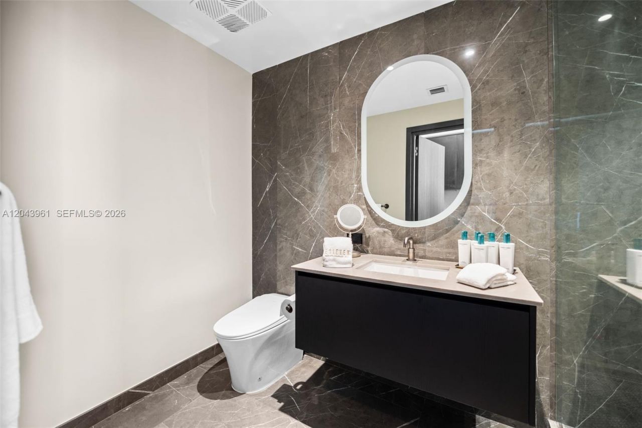 20 NE 11th Street , Unit 4003B, Miami, FL 33132 Photo