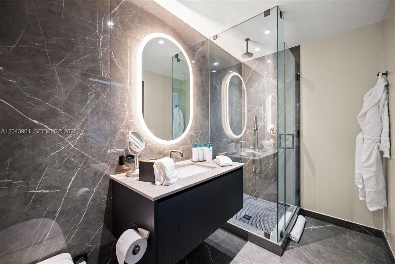 20 NE 11th Street , Unit 4003B, Miami, FL 33132 Photo